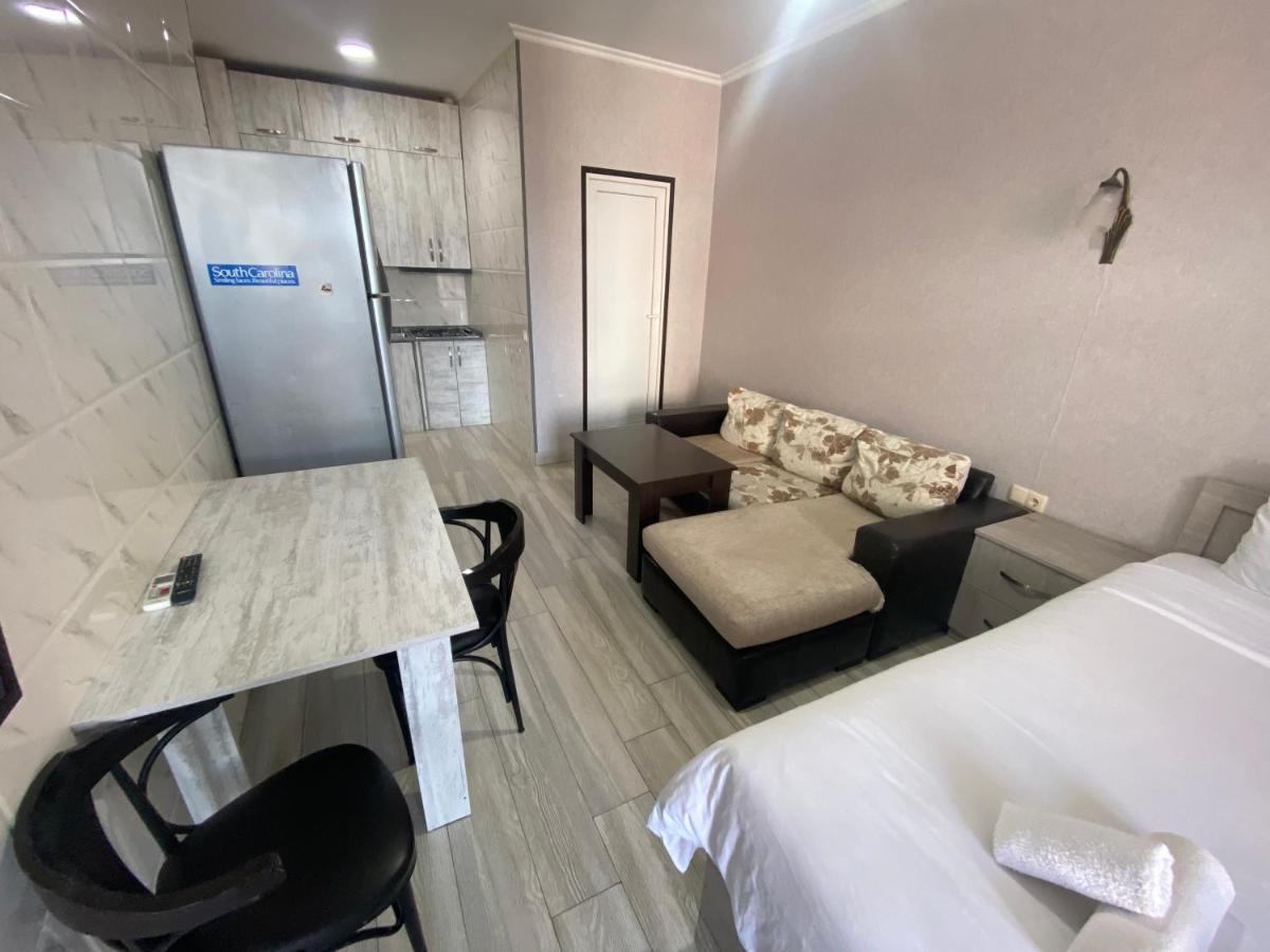 Apartment - Nino Μπατούμι Εξωτερικό φωτογραφία